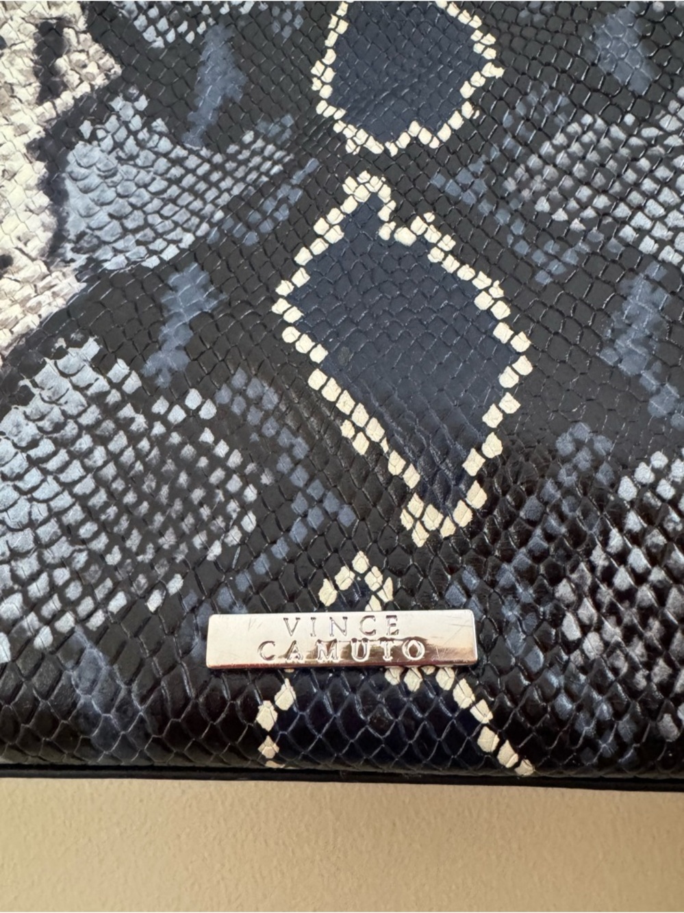 Vince Camuto Blue Black Snake Print Embossed Leather Emely Tote Bag - Picture 2 of 6